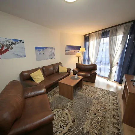 And Quiet Next To Gondola Lift. Apartamento