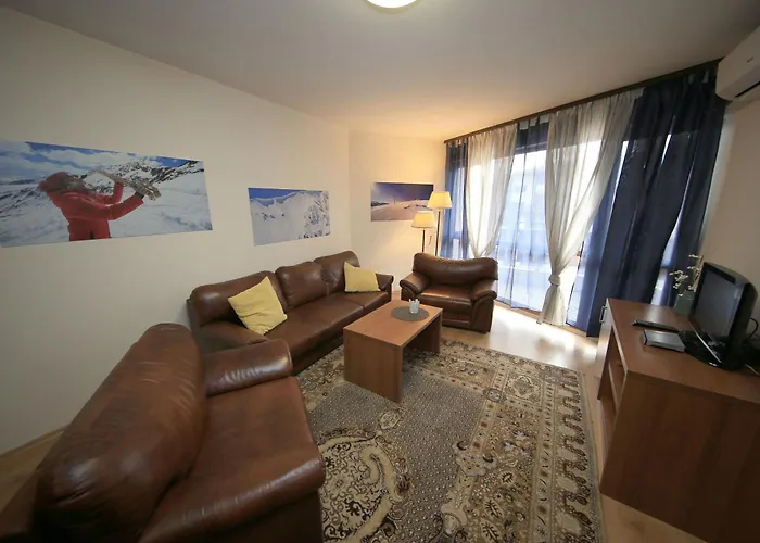 And Quiet Next To Gondola Lift. Apartman